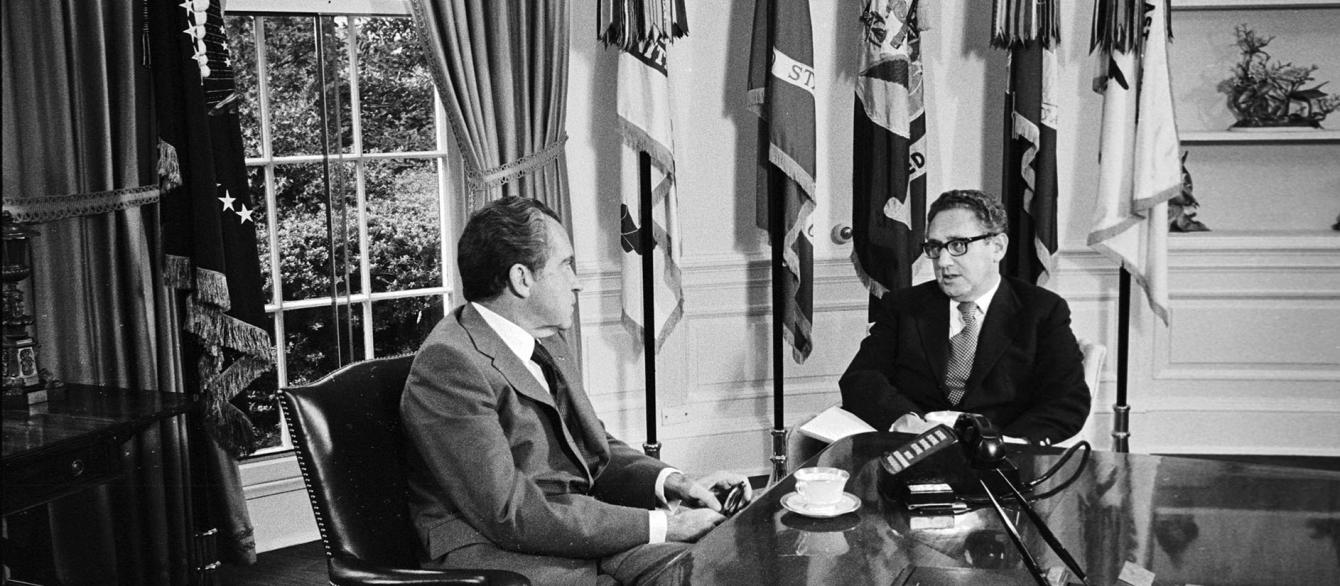 Kissinger and Nixon 