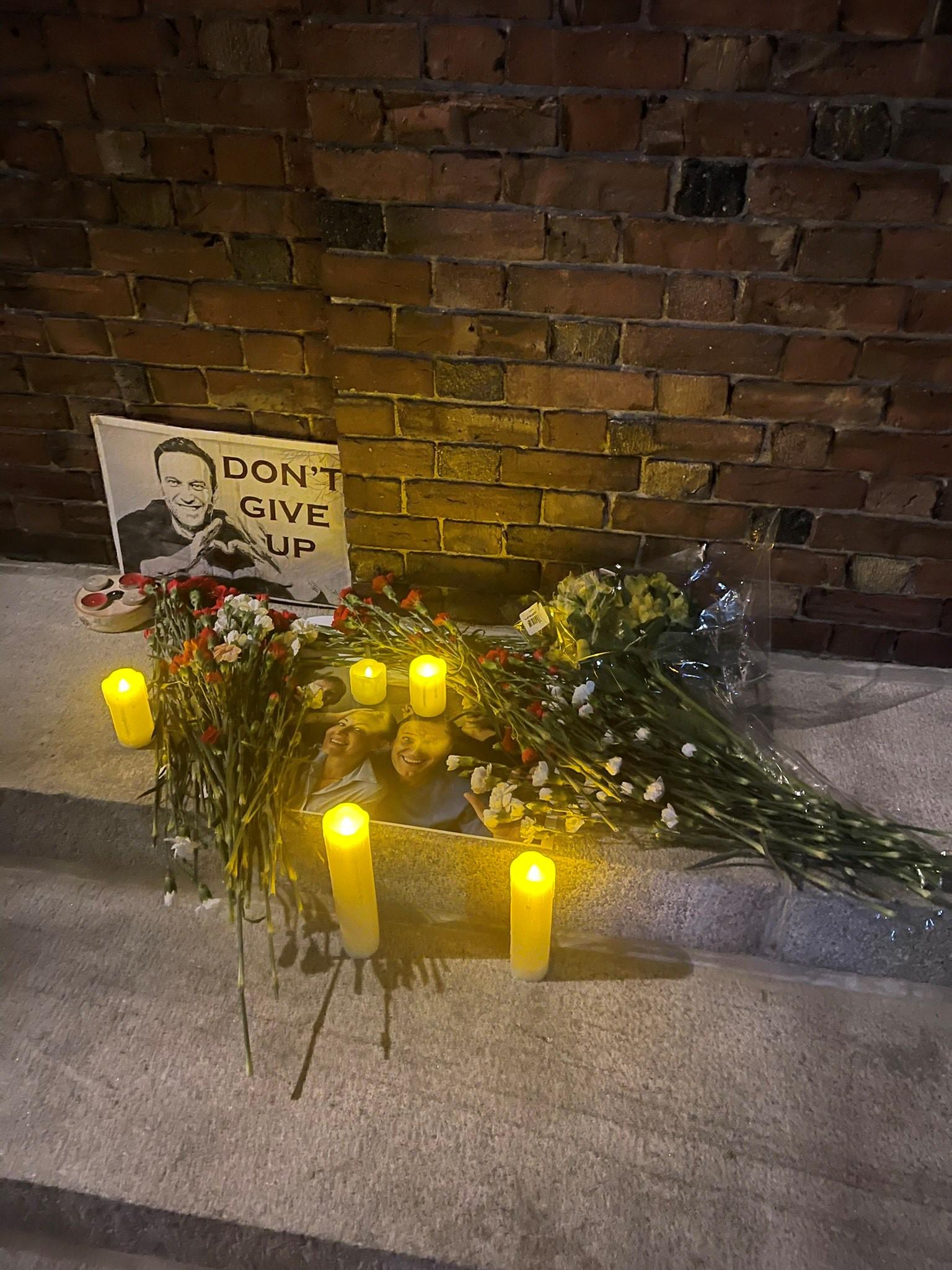Navalny vigil in Harvard Square.