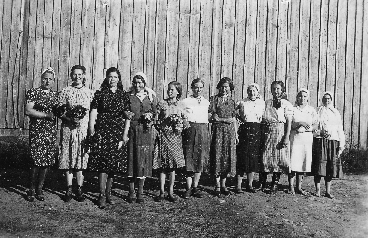 “I am sending a photo as a lasting and unforgettable memento to my sisters from your sister Olia during my stay in Poland on August 29, 1943. My dear sisters, look at least at my shadow and imagine that I was your sister.”  Olha Mamalyha, Putzig (now Puck, Poland)   Camps were often designed as places of imprisonment, surrounded by barbed wire or high fences, as in this photograph.