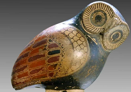 Owl-shaped aryballos