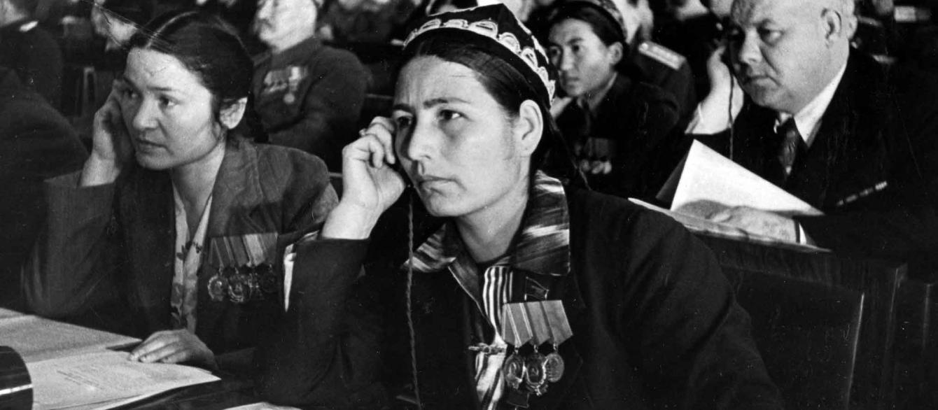 Deputies from the Uzbek SSR at a sitting of the Soviet of Nationalities