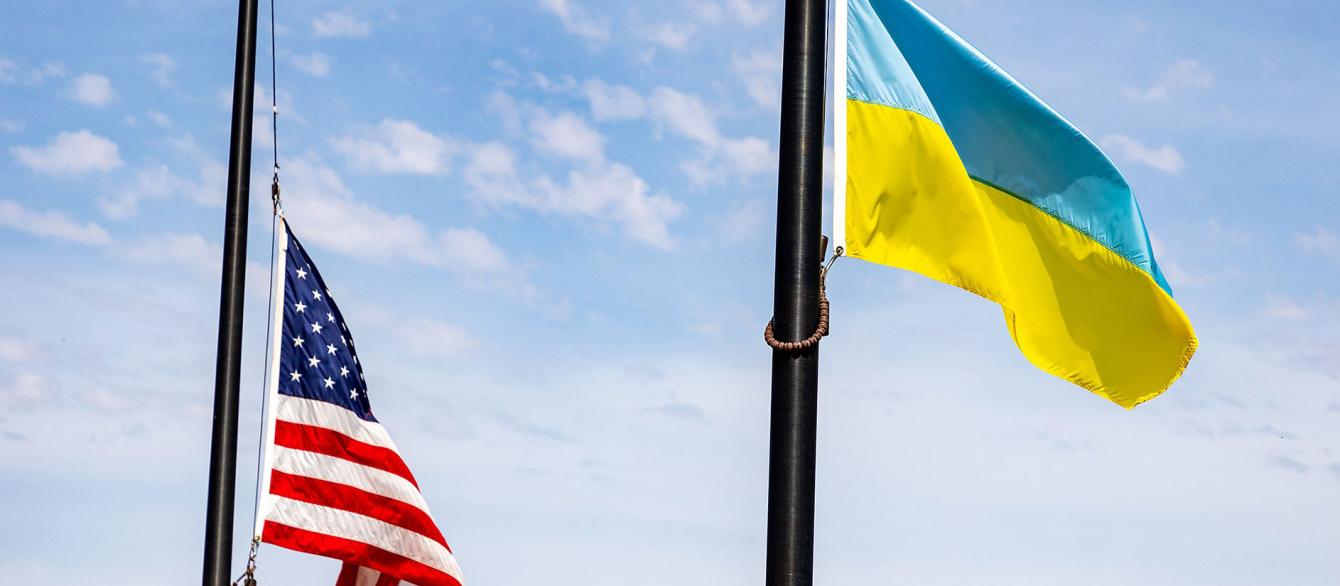 Ukrainian and US flags
