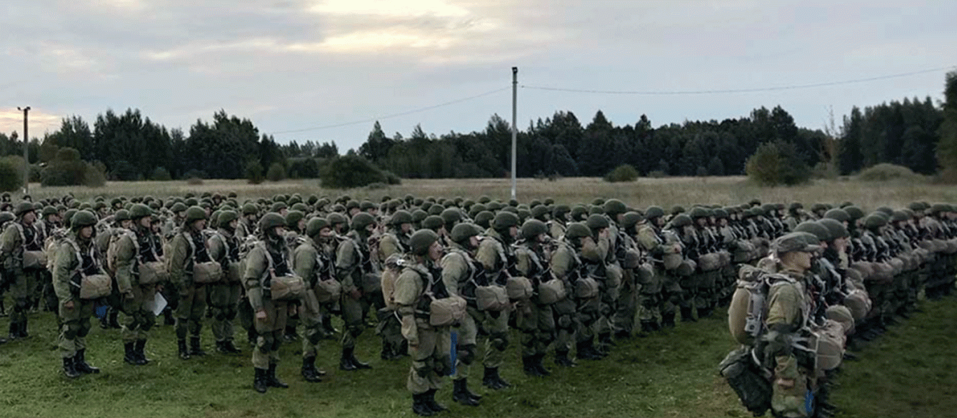 russian paratroopers exercise