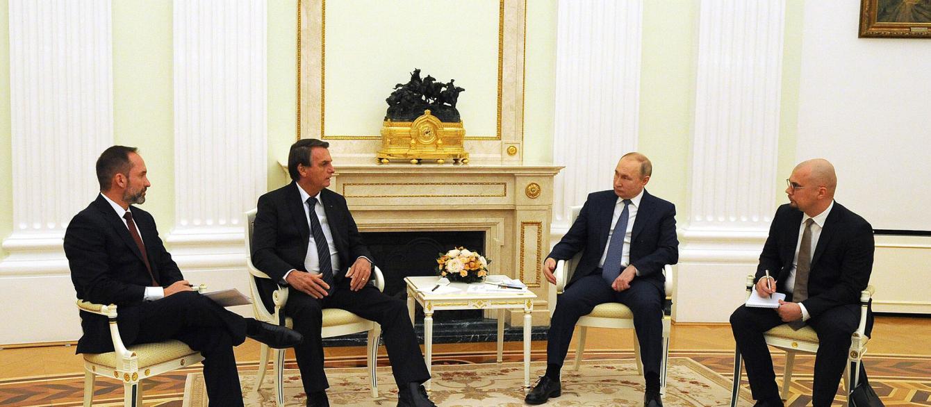 putin and balsario in chairs