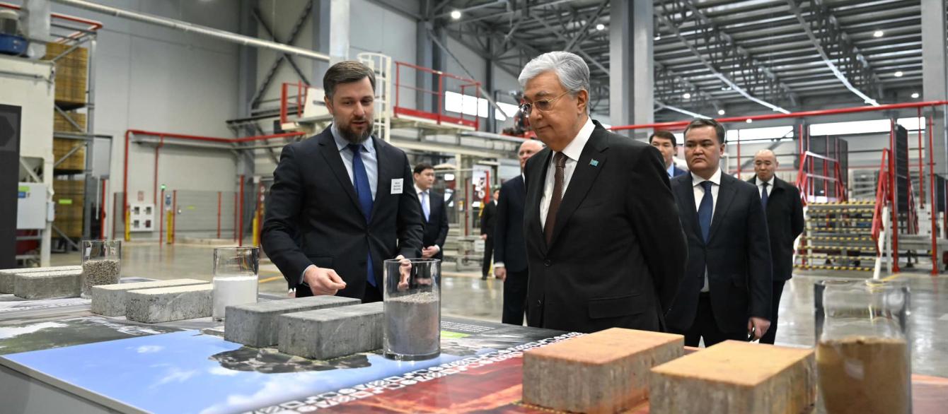 President of Kazakhstan Kassym-Jomart Tokayev visiting the Asyl Qala plant in Astana.