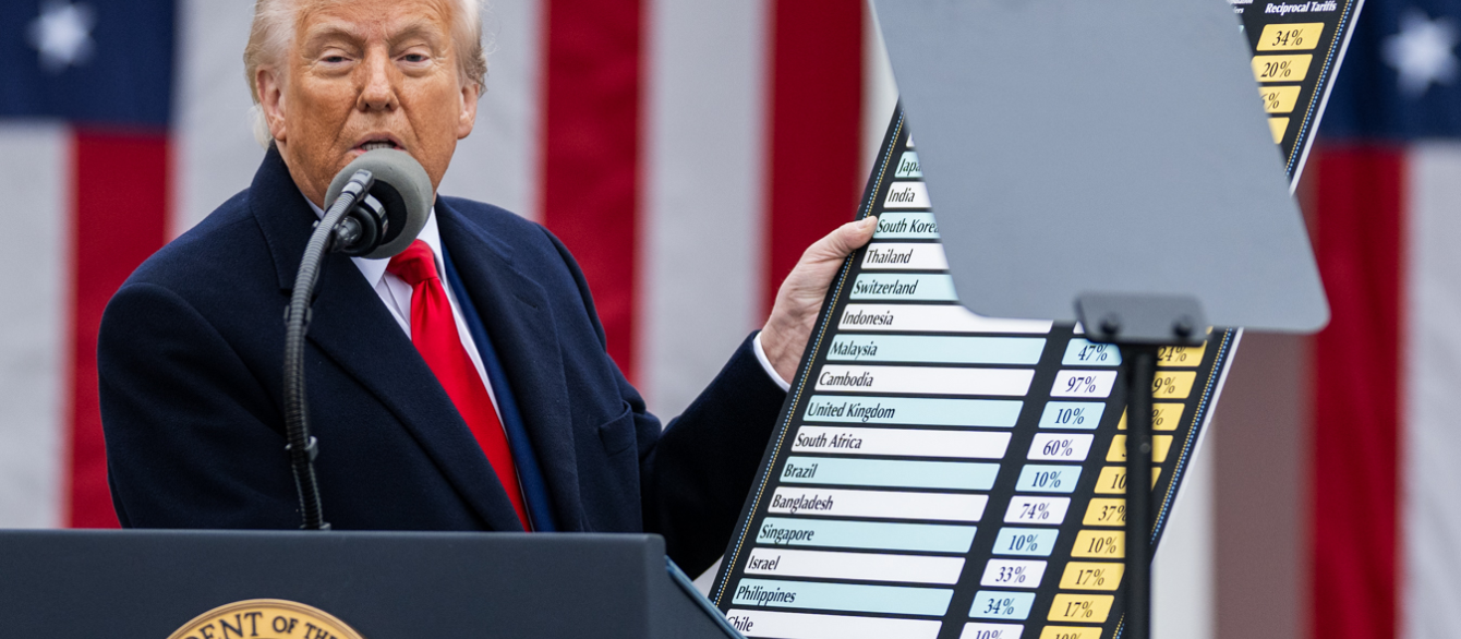  President Donald Trump signs an Executive Order on the Administration’s tariff plans at a “Make America Wealthy Again” event, Wednesday, April 2, 2025, in the White House Rose Garden.