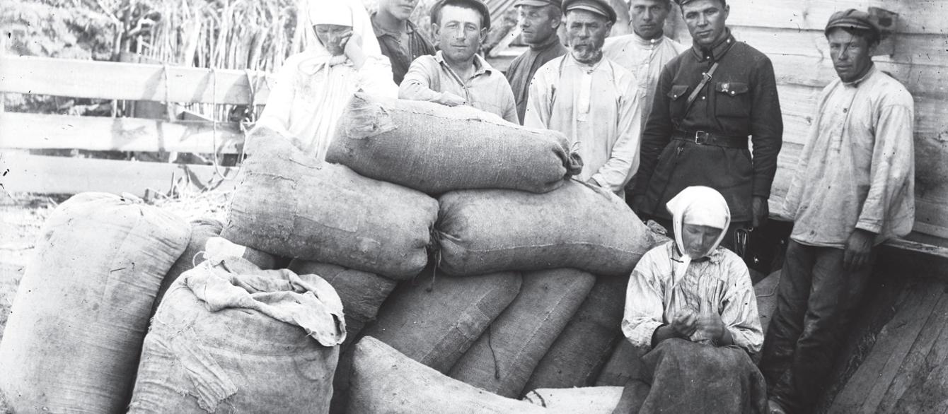 Grain procurement; Dekulakization in the village of Udachne, Donetska oblast. Udachne, 1930s.