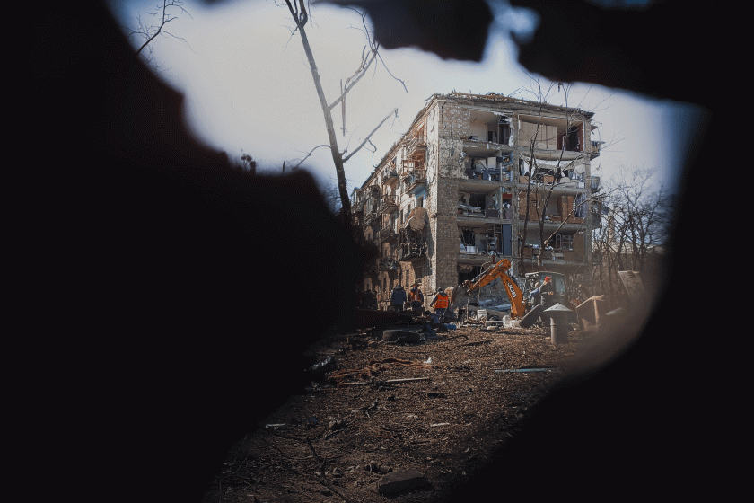damaged building in Ukraine due to the war