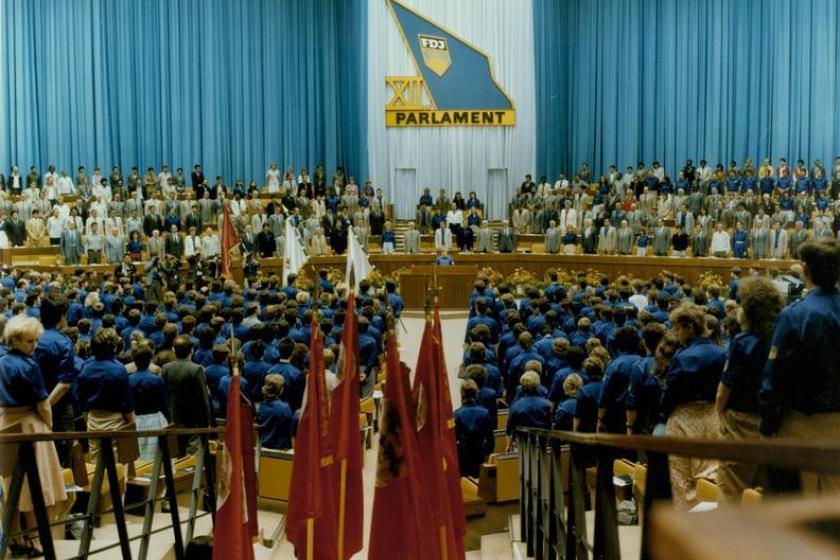 East Berlin: XII Parliament of the FDJ during the opening in the Great Hall of the Palace of the Republic.