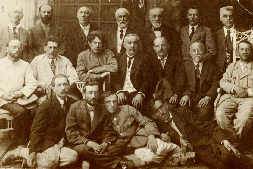 an old photograph of the Hebrew Writers in Odessa in late 19 century