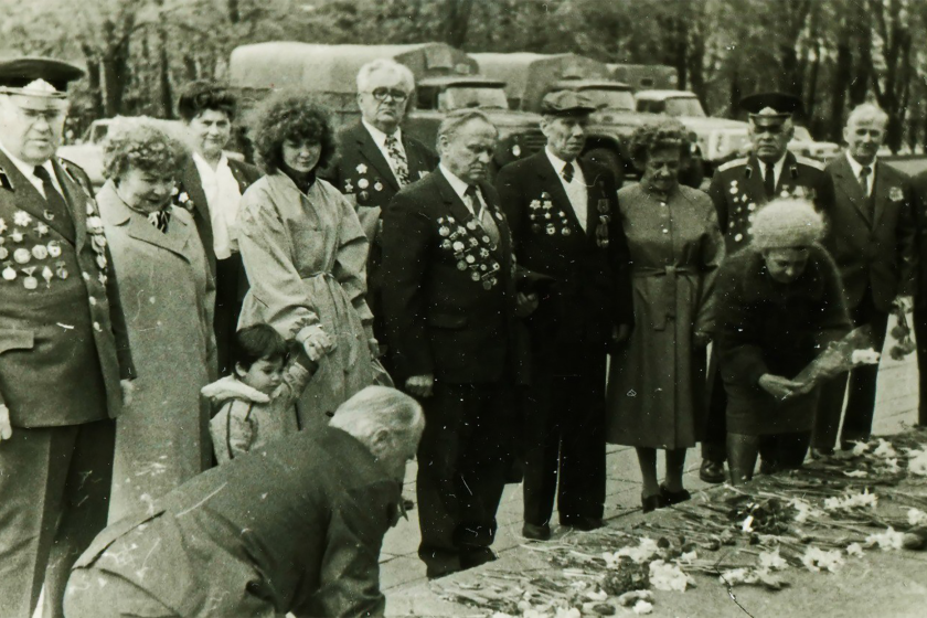 World War II veterans gather in Minsk, 1986.