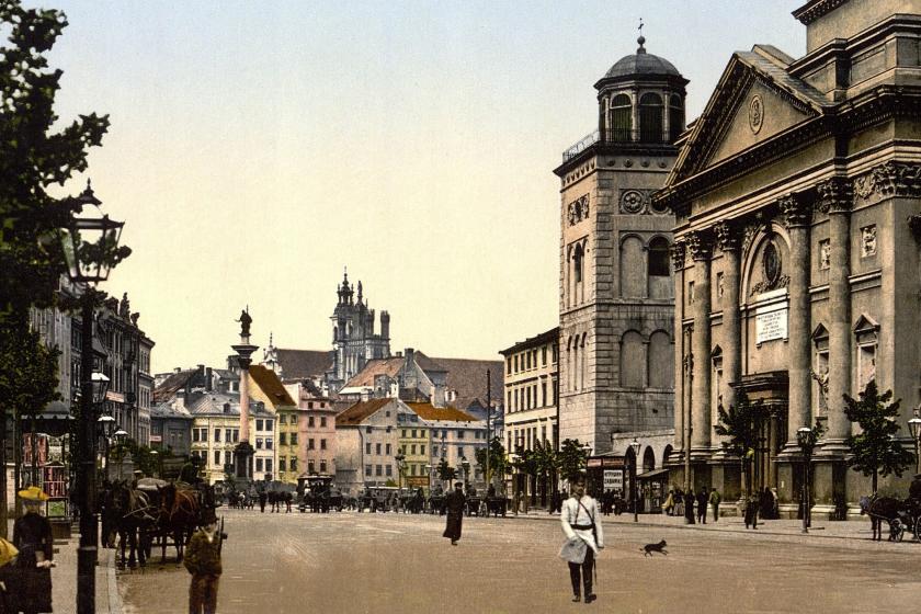 old photograph of buildings and streets
