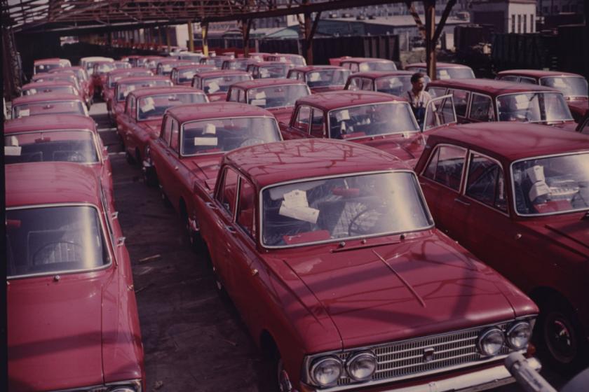 "The Moskvitch Dream" by V. Khukhlayev.